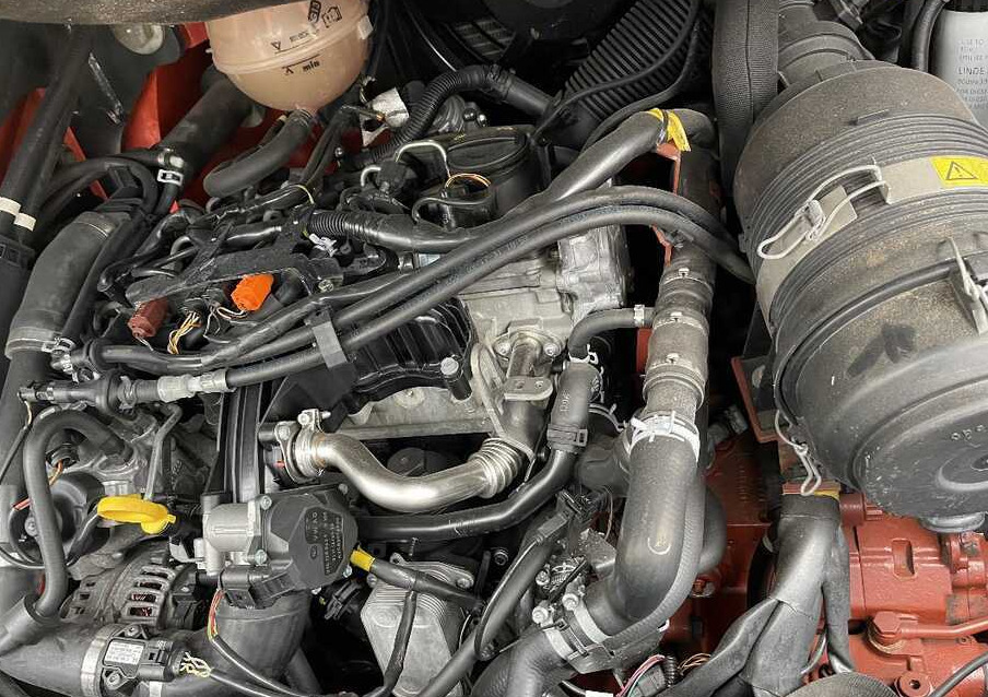 Linde H 35 D-02/393 - Chariot élévateur diesel: photos 3 Linde H 35 D-02/393 - Chariot élévateur diesel: photos 3