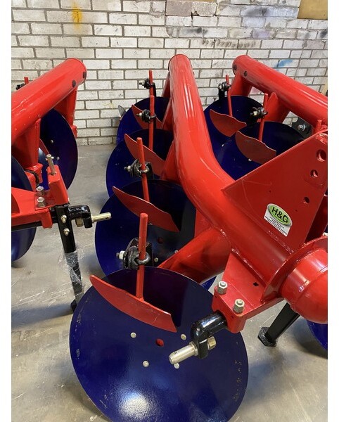 Disc Plough 4 Disc - Charrue: photos 1 Disc Plough 4 Disc - Charrue: photos 1