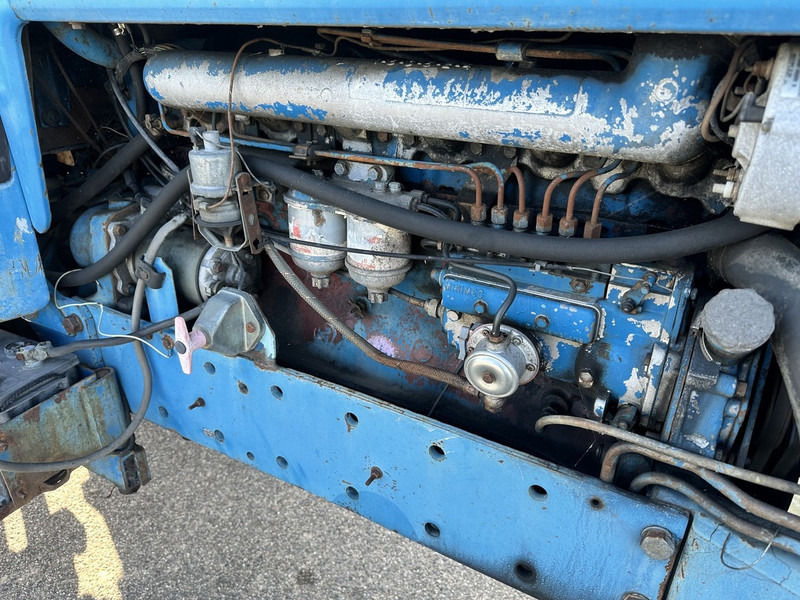 Tracteur agricole Ford 8700: photos 14