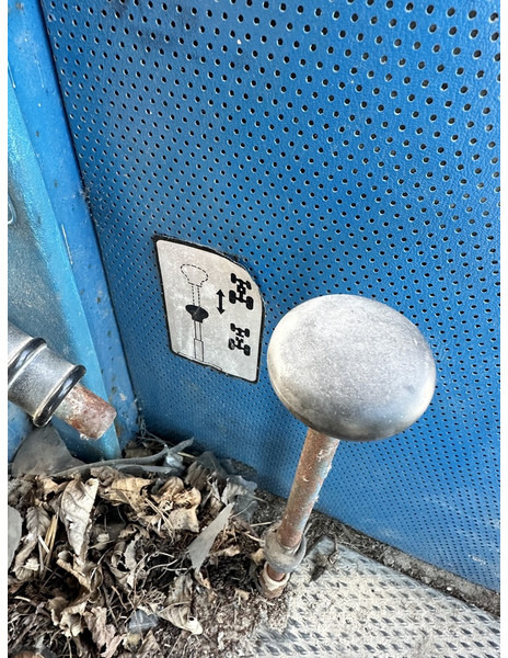 Tracteur agricole Ford 8700: photos 8