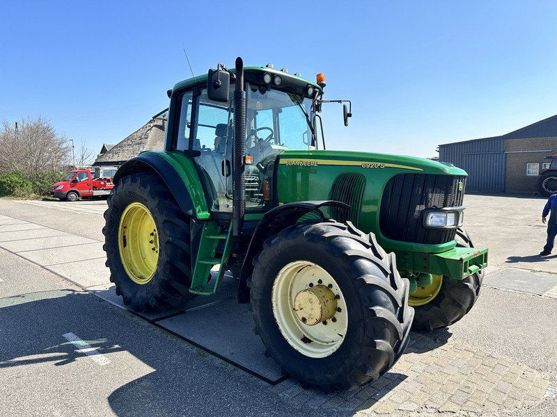 John Deere 6920 - Tracteur agricole: photos 4 John Deere 6920 - Tracteur agricole: photos 4