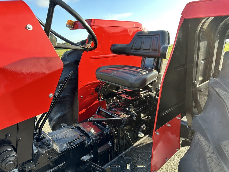 Massey Ferguson 290 - Tracteur agricole: photos 4 Massey Ferguson 290 - Tracteur agricole: photos 4