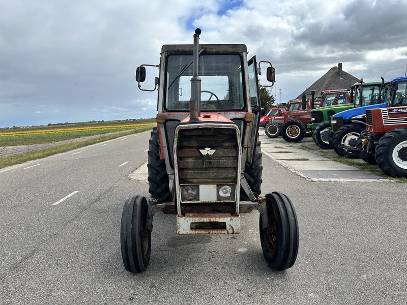 Massey Ferguson 575 - Tracteur agricole: photos 2 Massey Ferguson 575 - Tracteur agricole: photos 2