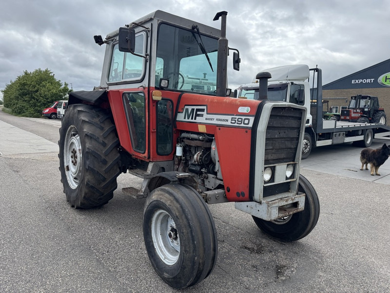 Massey Ferguson 590 - Tracteur agricole: photos 3 Massey Ferguson 590 - Tracteur agricole: photos 3