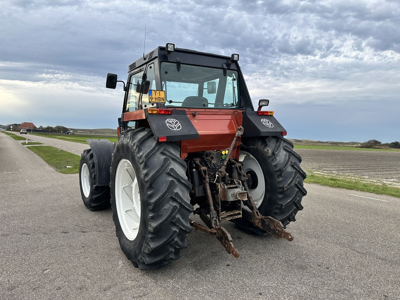 Tracteur agricole New Holland 180-90 DT: photos 11 Tracteur agricole New Holland 180-90 DT: photos 11