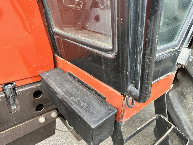 Tracteur agricole New Holland 180-90 DT: photos 14 Tracteur agricole New Holland 180-90 DT: photos 14