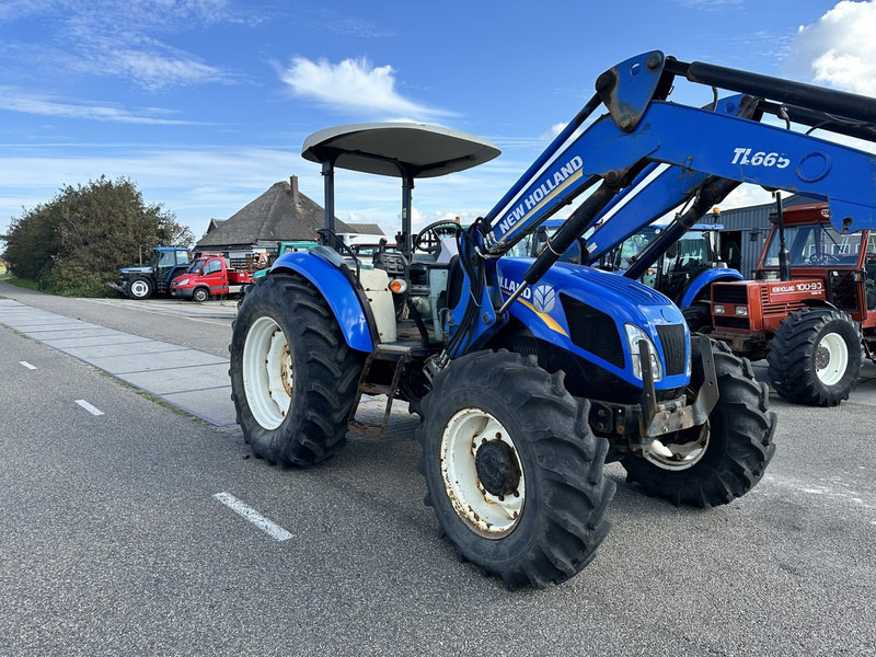 New Holland TD5.100 - Tracteur agricole: photos 4 New Holland TD5.100 - Tracteur agricole: photos 4