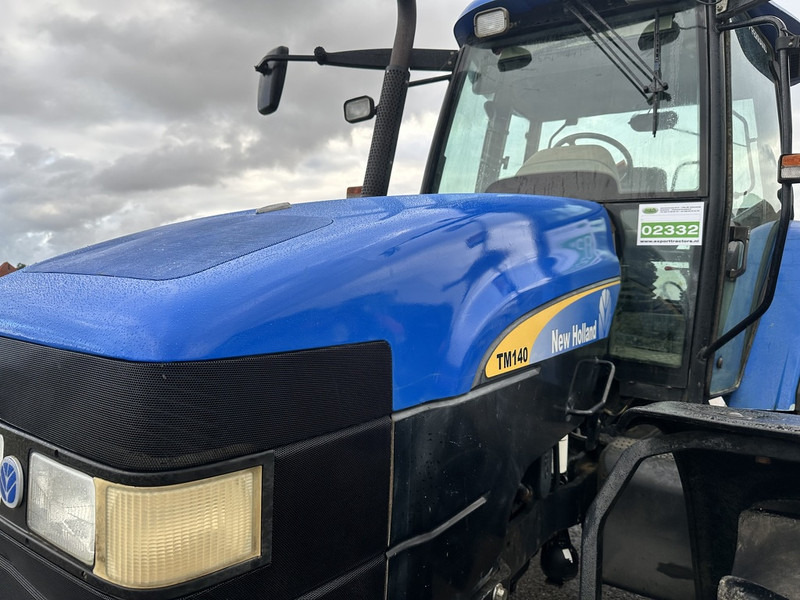 New Holland TM 140 - Tracteur agricole: photos 2 New Holland TM 140 - Tracteur agricole: photos 2