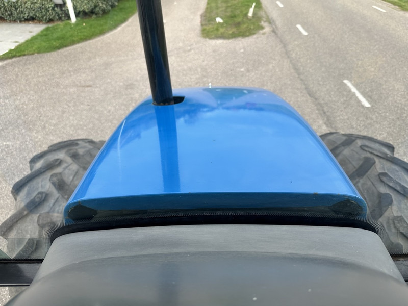 New Holland TS90 - Tracteur agricole: photos 5 New Holland TS90 - Tracteur agricole: photos 5
