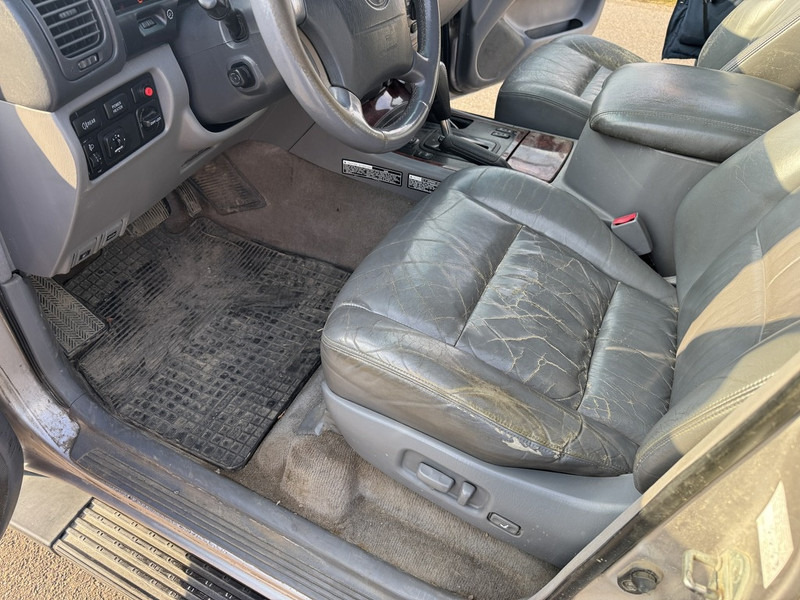 Toyota Land Cruiser - Fourgon utilitaire: photos 4 Toyota Land Cruiser - Fourgon utilitaire: photos 4