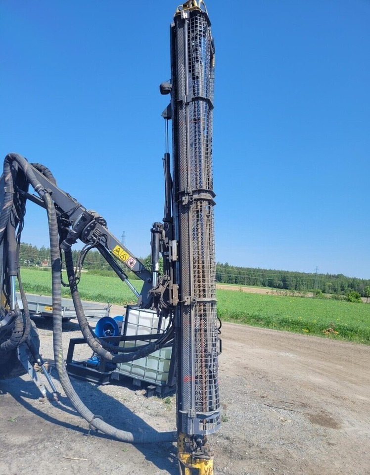 Atlas Copco FlexiROC T15R-01 - Foreuse: photos 5 Atlas Copco FlexiROC T15R-01 - Foreuse: photos 5