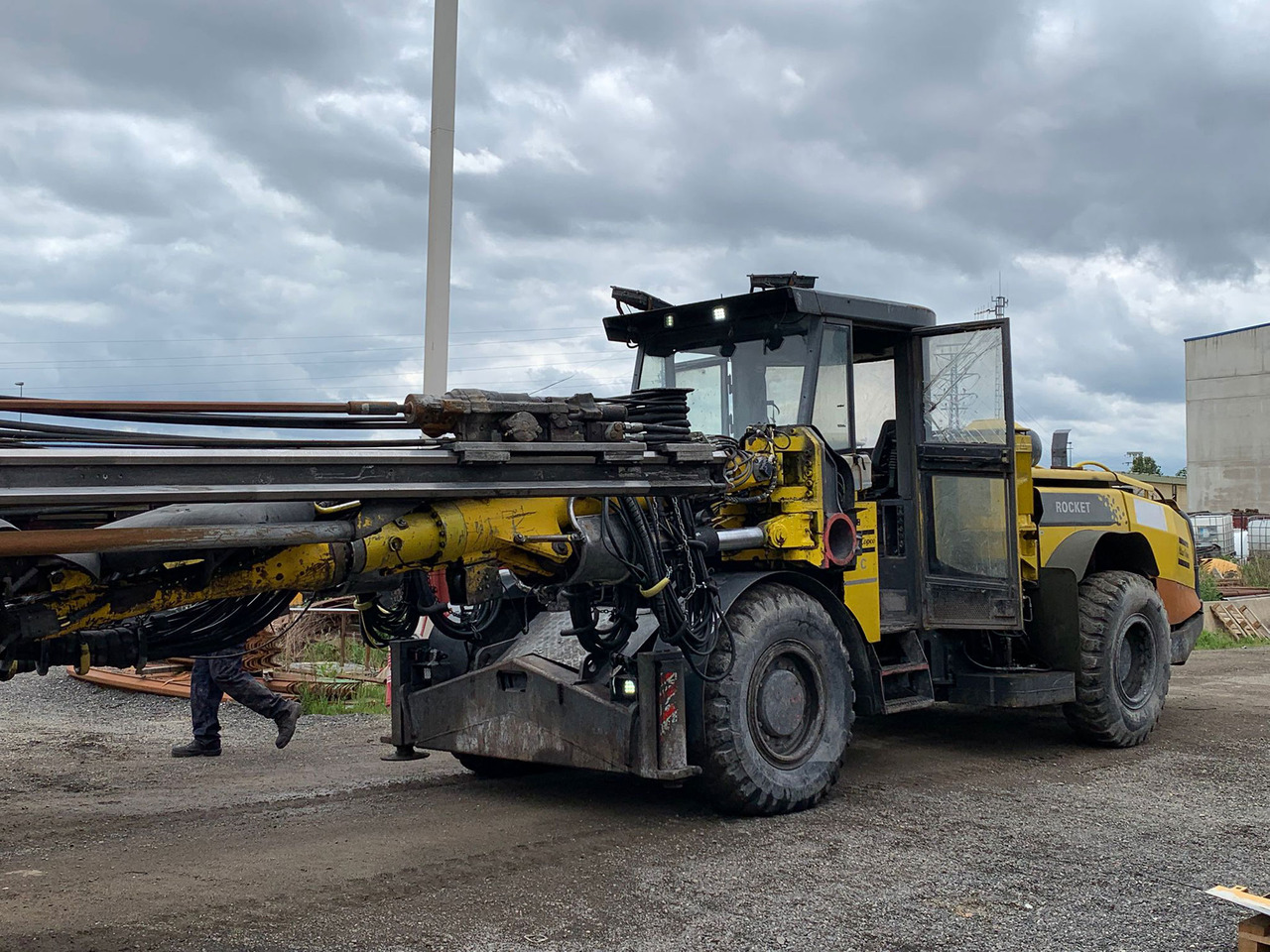 Atlas Copco L2C - Aléseuse directionnelle: photos 1 Atlas Copco L2C - Aléseuse directionnelle: photos 1