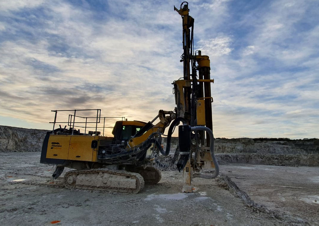 Atlas Copco ROC F6-44 - Foreuse: photos 4 Atlas Copco ROC F6-44 - Foreuse: photos 4