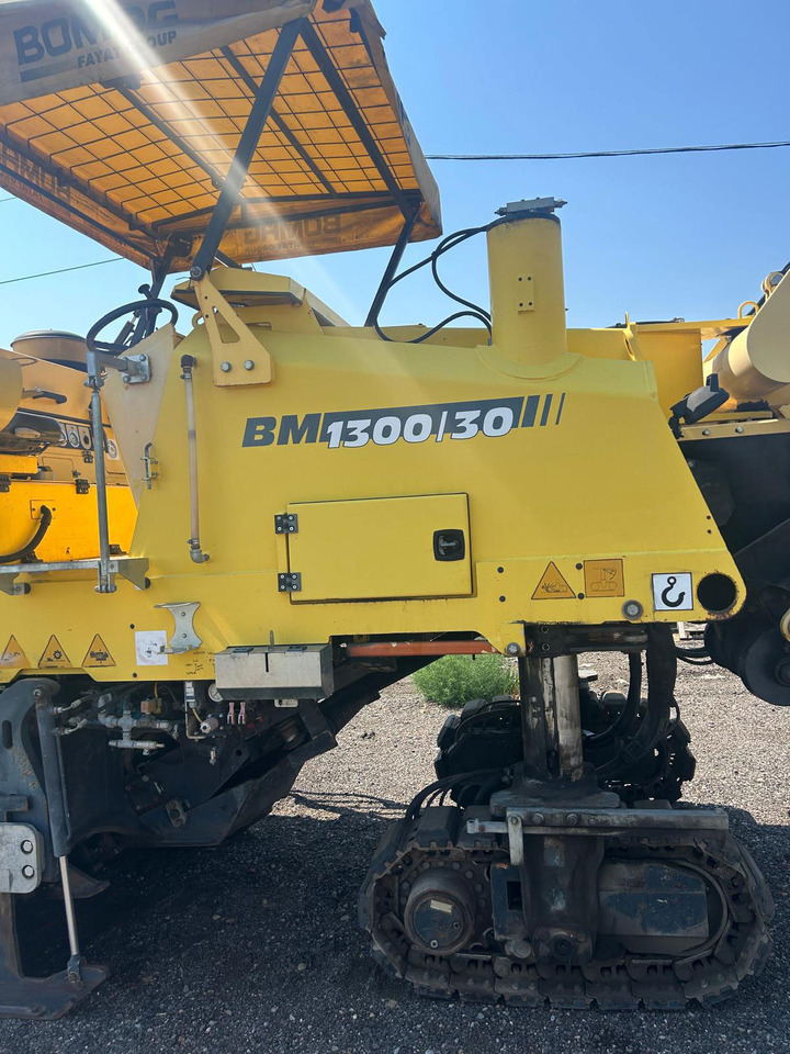 Bomag BM 1300/30 - Fraiseuse à froid: photos 5 Bomag BM 1300/30 - Fraiseuse à froid: photos 5