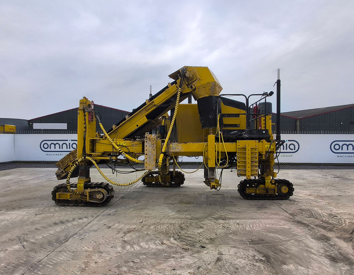 Gomaco Commander III - Machine à coffrage glissant: photos 1 Gomaco Commander III - Machine à coffrage glissant: photos 1