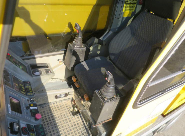 Grue mobile Grove TMS900E: photos 6