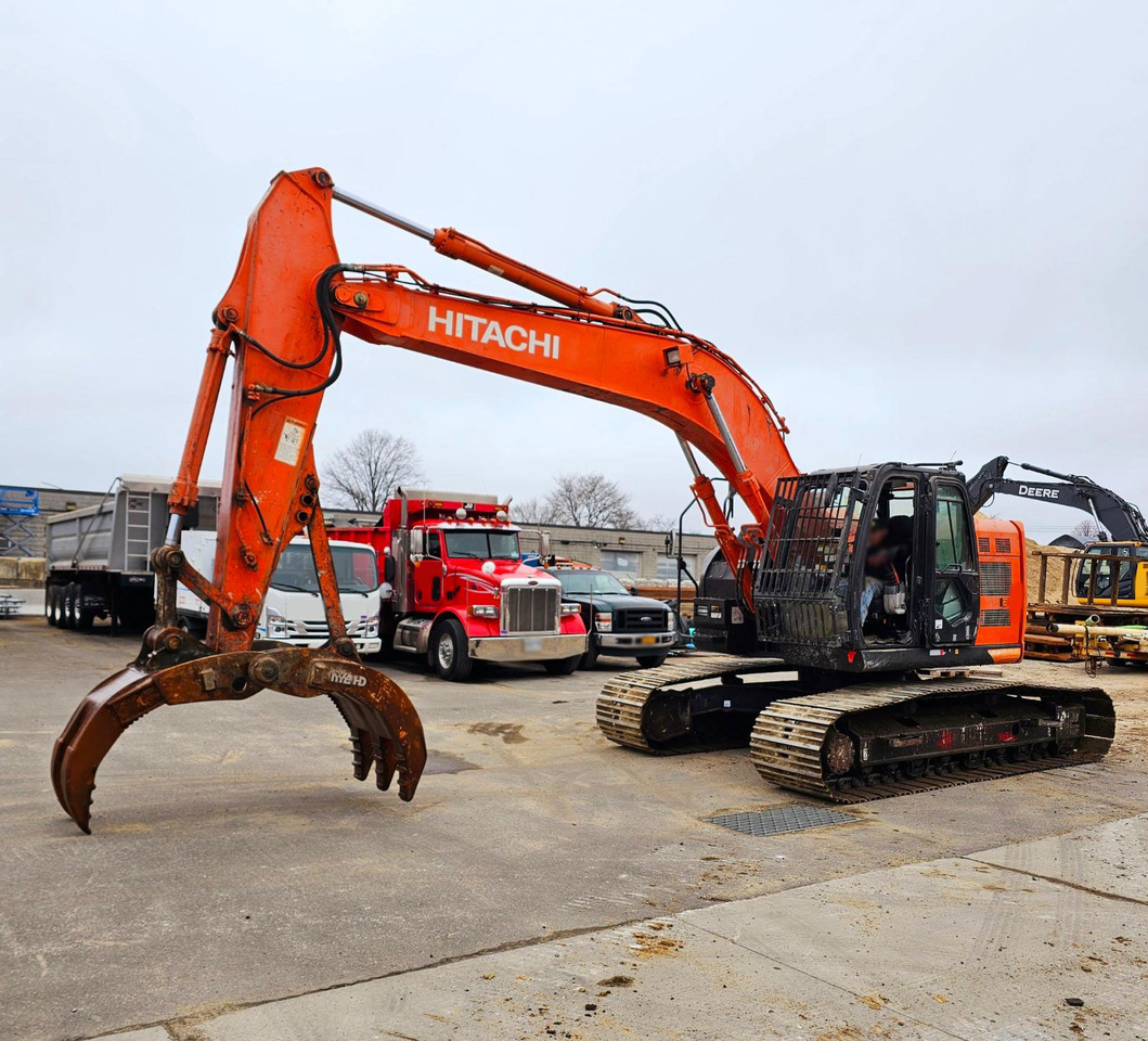 Hitachi ZX450USLC-6 - Pelle sur chenille: photos 2 Hitachi ZX450USLC-6 - Pelle sur chenille: photos 2