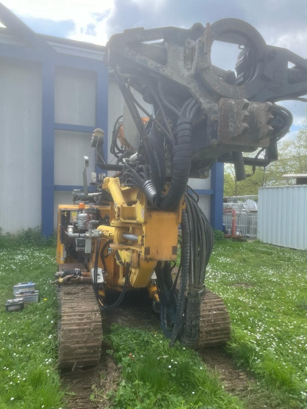 Hutte HBR 502-2 - Mât de battage: photos 3 Hutte HBR 502-2 - Mât de battage: photos 3