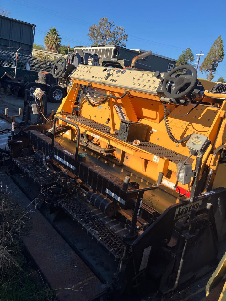 Leeboy 8515 - Finisseur: photos 4 Leeboy 8515 - Finisseur: photos 4