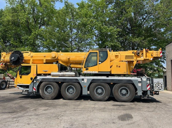 Liebherr LTM 1070-4.2 - Grue mobile: photos 1 Liebherr LTM 1070-4.2 - Grue mobile: photos 1