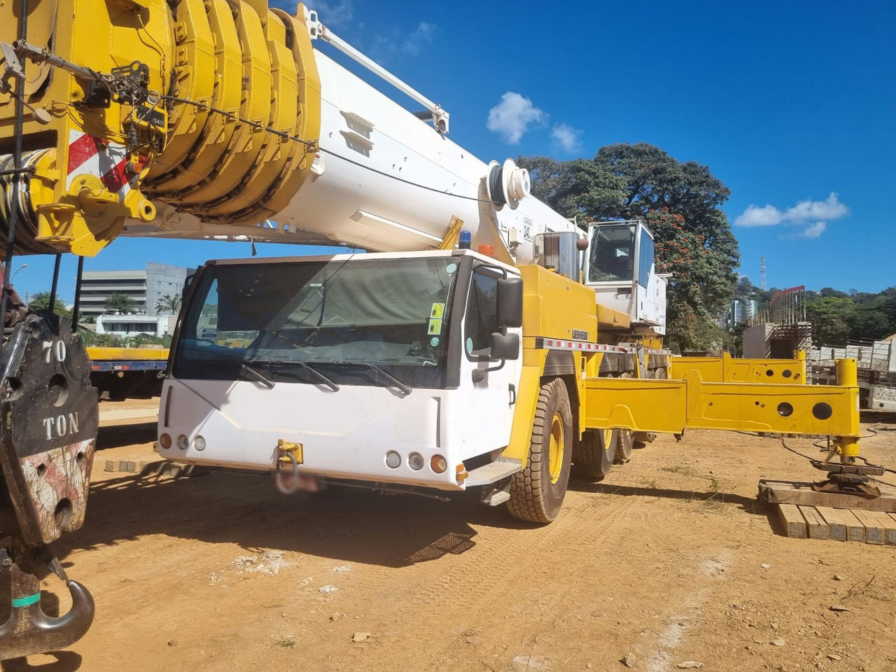 Liebherr LTM 1220 - Grue mobile: photos 1 Liebherr LTM 1220 - Grue mobile: photos 1
