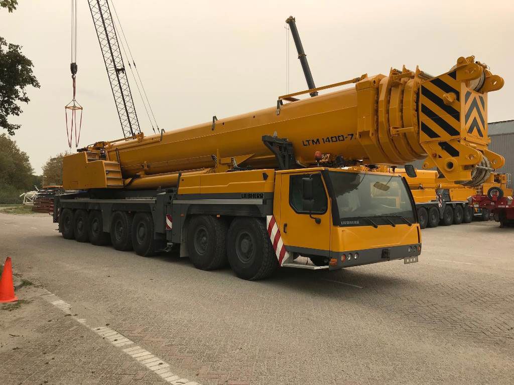 Liebherr LTM 1400-7.1 - Grue mobile: photos 3 Liebherr LTM 1400-7.1 - Grue mobile: photos 3