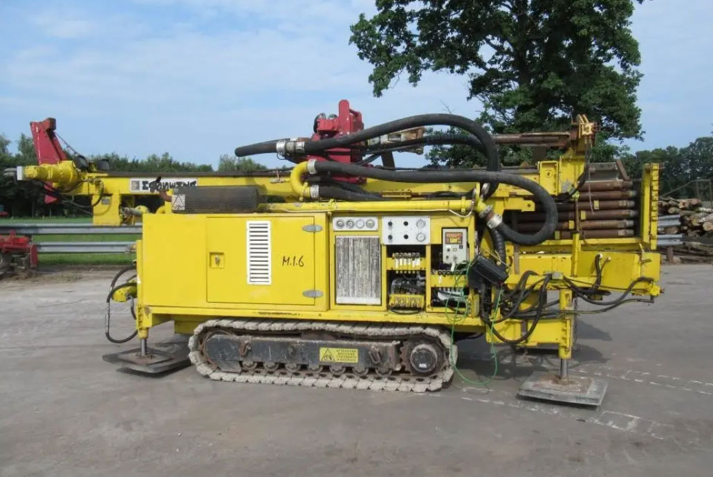 Massenza MI6 - Foreuse: photos 1 Massenza MI6 - Foreuse: photos 1