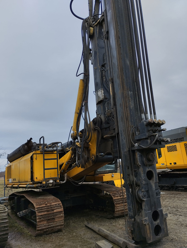 RTG RG15T - Mât de battage: photos 3 RTG RG15T - Mât de battage: photos 3