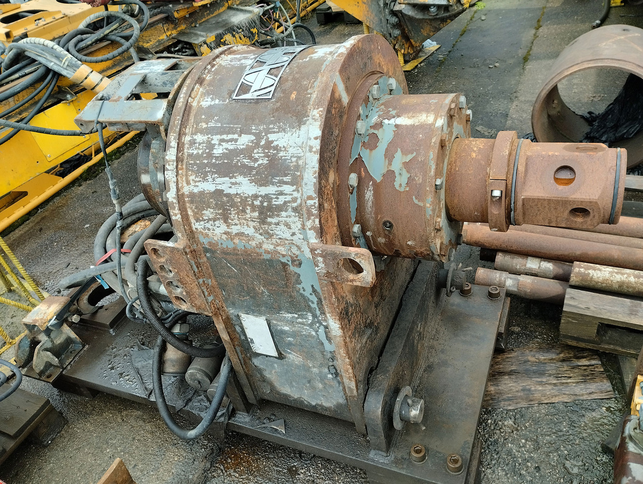 RTG RG15T - Mât de battage: photos 4 RTG RG15T - Mât de battage: photos 4