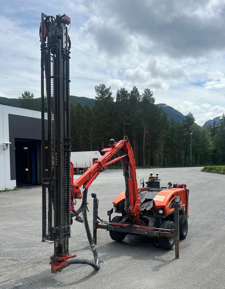 Sandvik Commando DC130Ri - Foreuse: photos 2 Sandvik Commando DC130Ri - Foreuse: photos 2