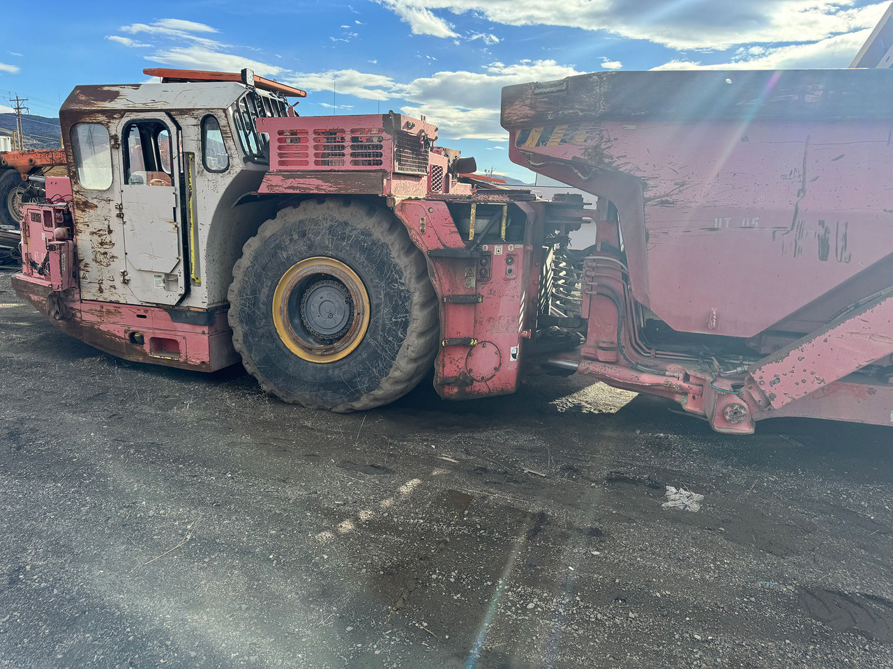 Sandvik TH430 - Machine d'exploitation minière: photos 2 Sandvik TH430 - Machine d'exploitation minière: photos 2