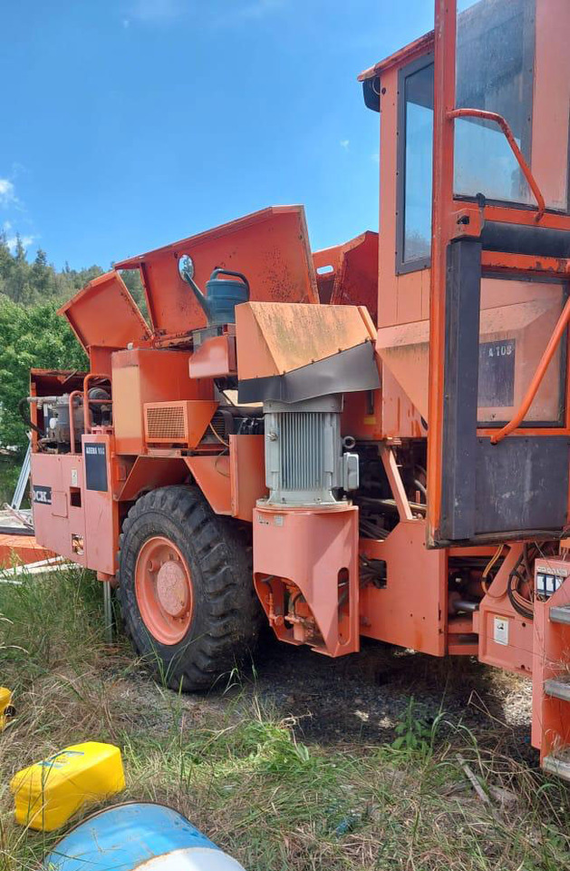 Tamrock Axera T-08 S-290C - Aléseuse directionnelle: photos 5 Tamrock Axera T-08 S-290C - Aléseuse directionnelle: photos 5