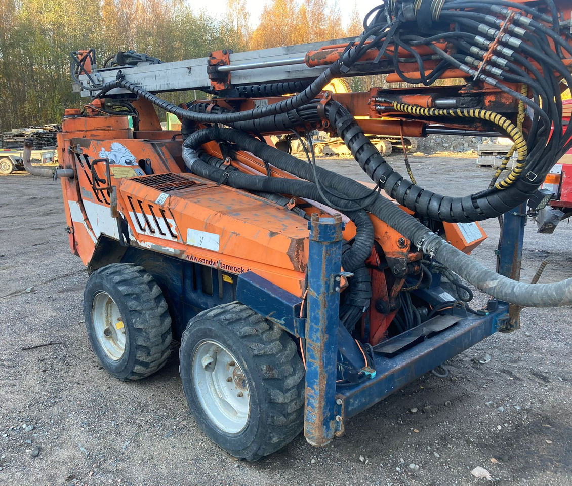 Tamrock Commando 120R - Foreuse: photos 3 Tamrock Commando 120R - Foreuse: photos 3