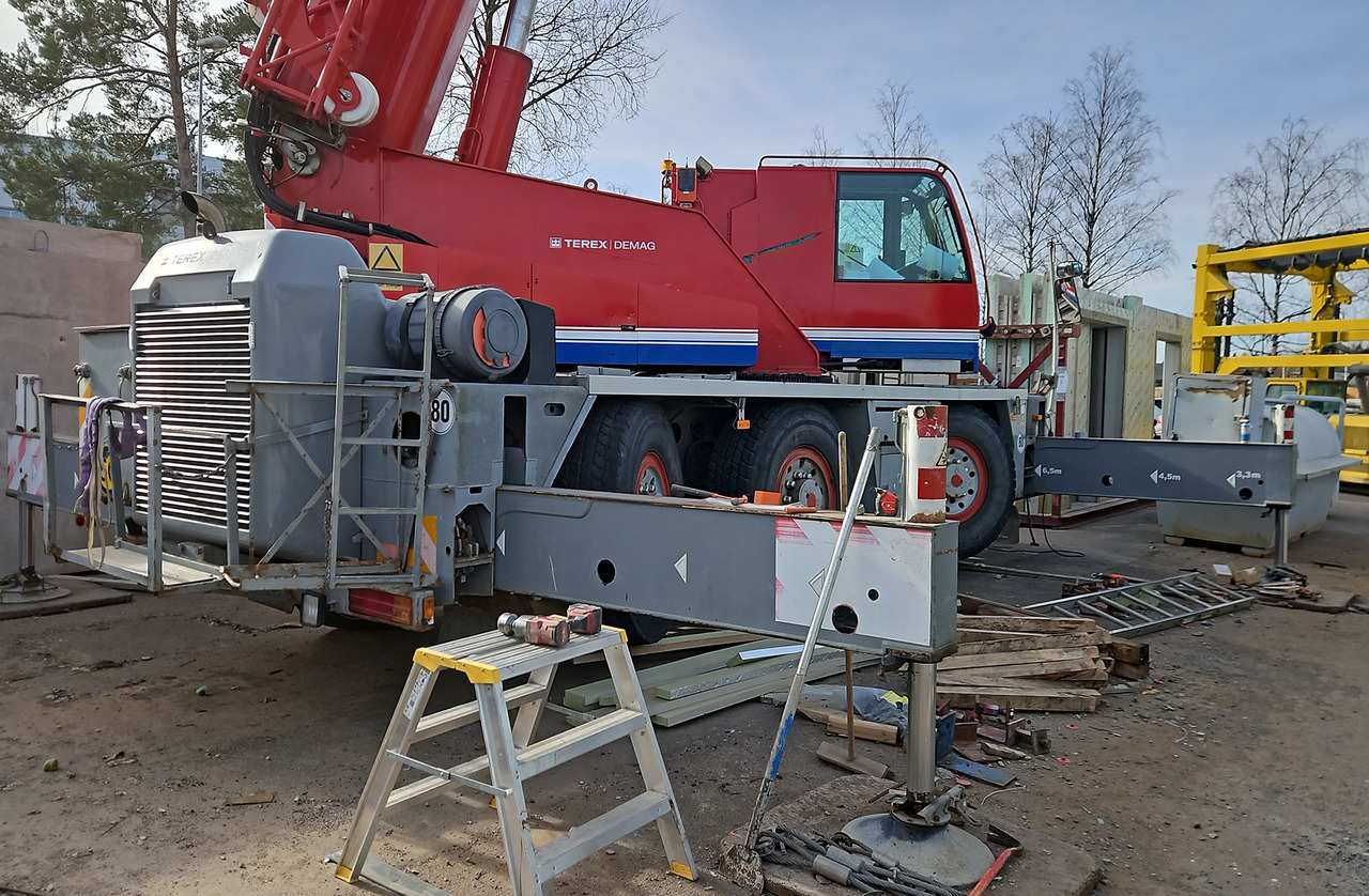 Terex Demag AC 55 City - Grue mobile: photos 4 Terex Demag AC 55 City - Grue mobile: photos 4