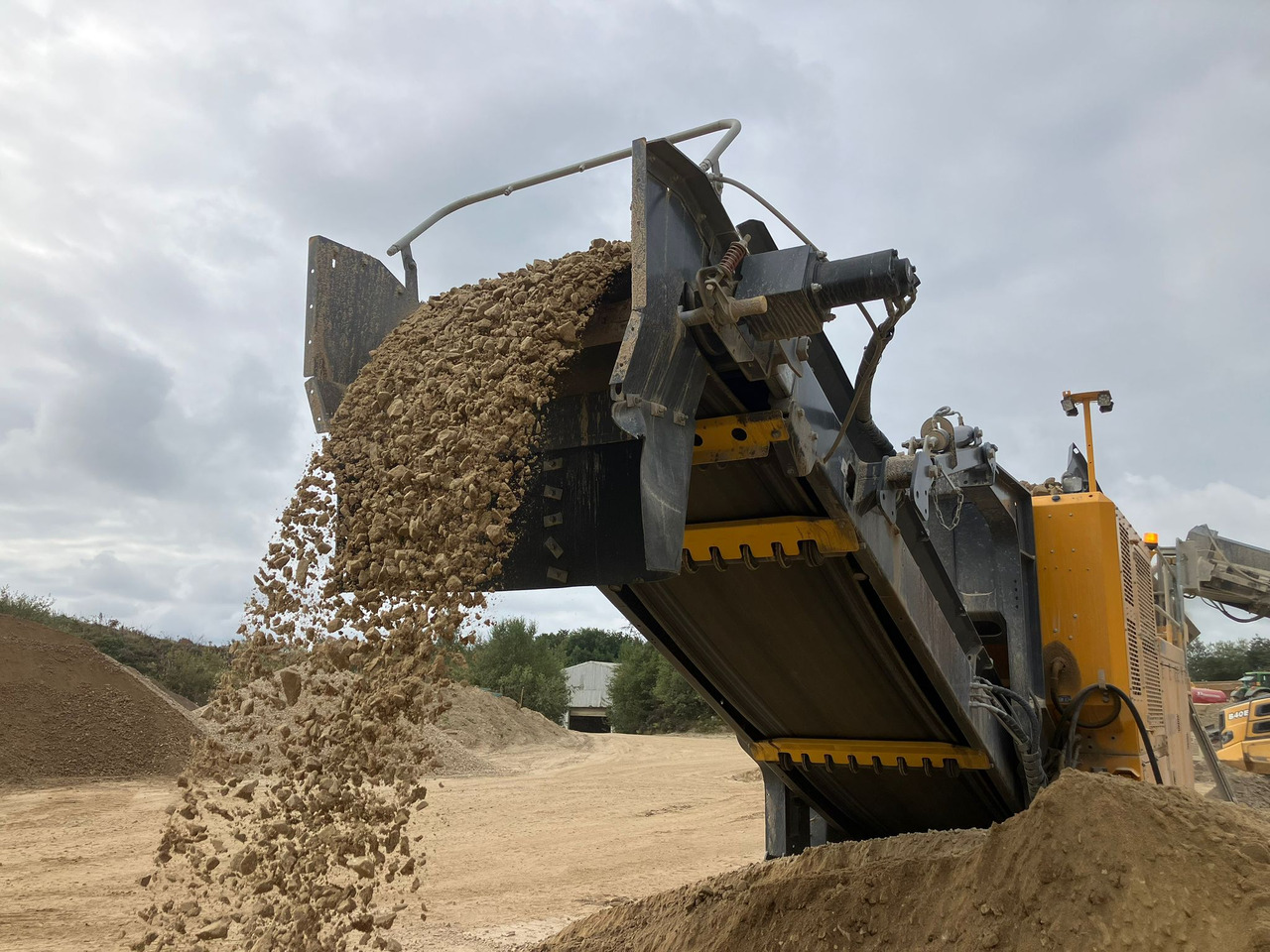 Tesab 200TC - Concasseur à cône: photos 5 Tesab 200TC - Concasseur à cône: photos 5