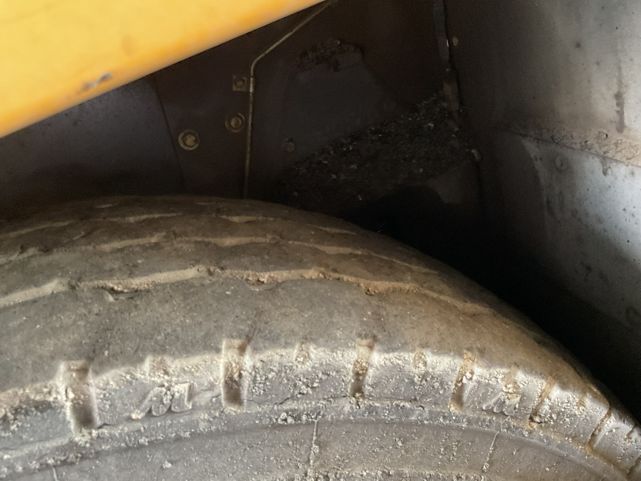 Finisseur Volvo P6870C: photos 6 Finisseur Volvo P6870C: photos 6