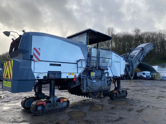 Wirtgen W 210 i - Fraiseuse à froid: photos 3 Wirtgen W 210 i - Fraiseuse à froid: photos 3