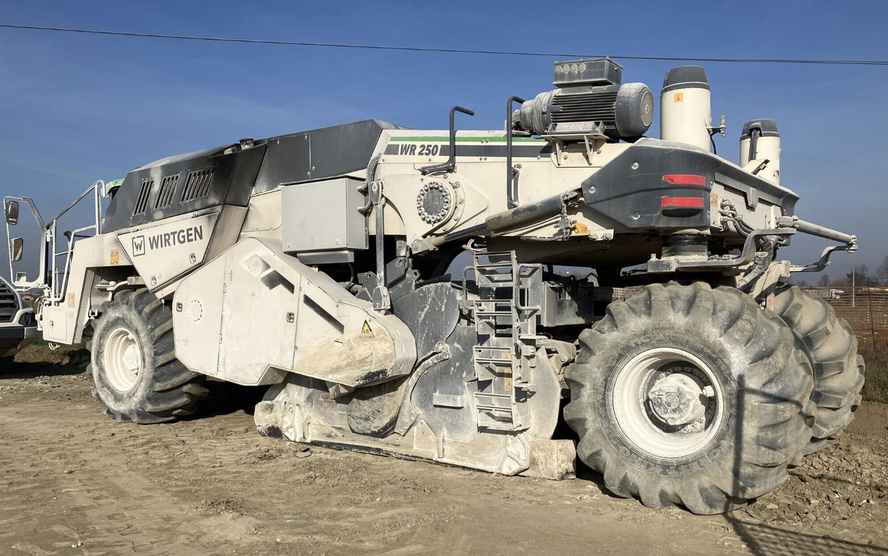 Wirtgen WR 250 I - Stabilisateur: photos 4 Wirtgen WR 250 I - Stabilisateur: photos 4