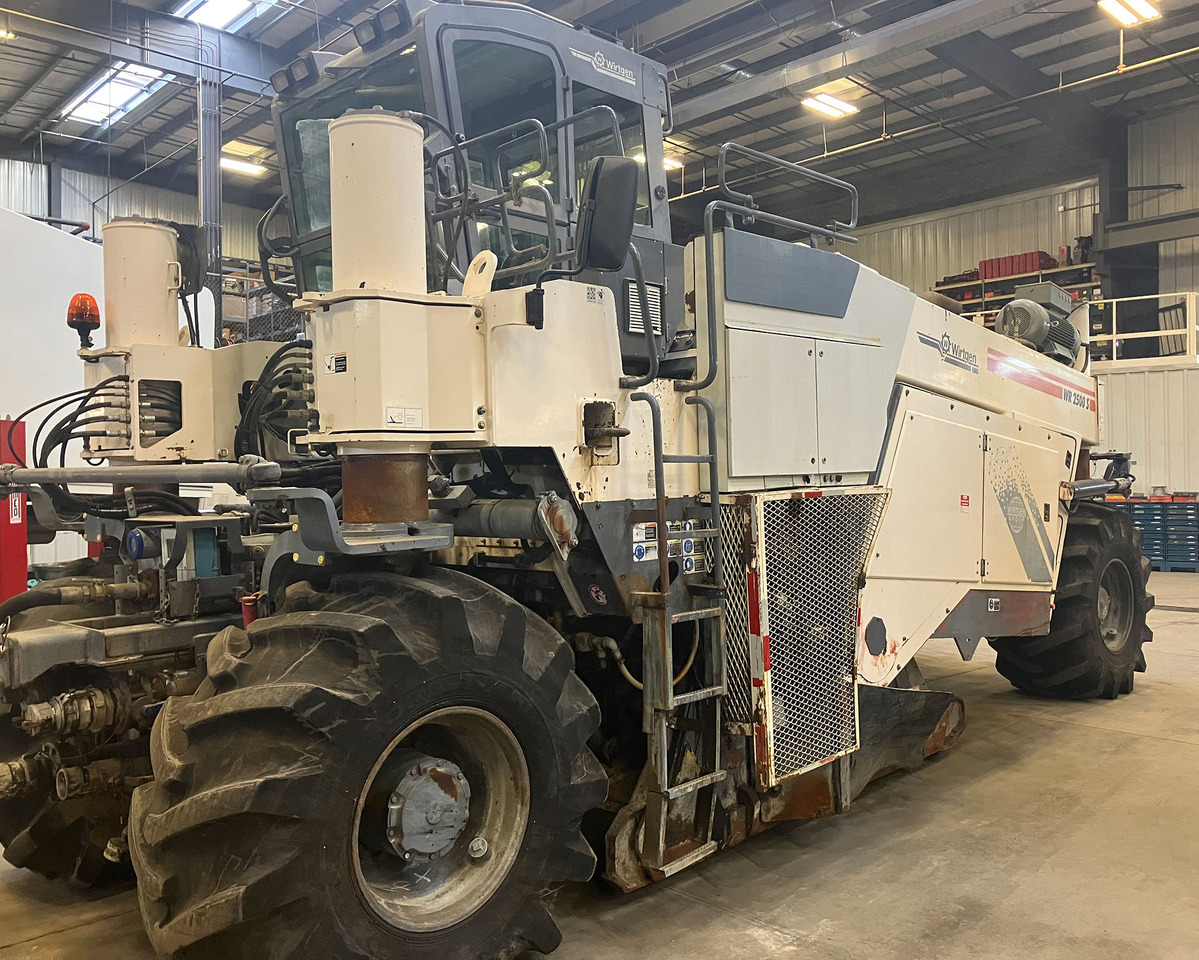Wirtgen WR 2500 S - Stabilisateur: photos 1 Wirtgen WR 2500 S - Stabilisateur: photos 1