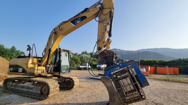 Caterpillar 315DL - Pelle sur chenille: photos 2 Caterpillar 315DL - Pelle sur chenille: photos 2
