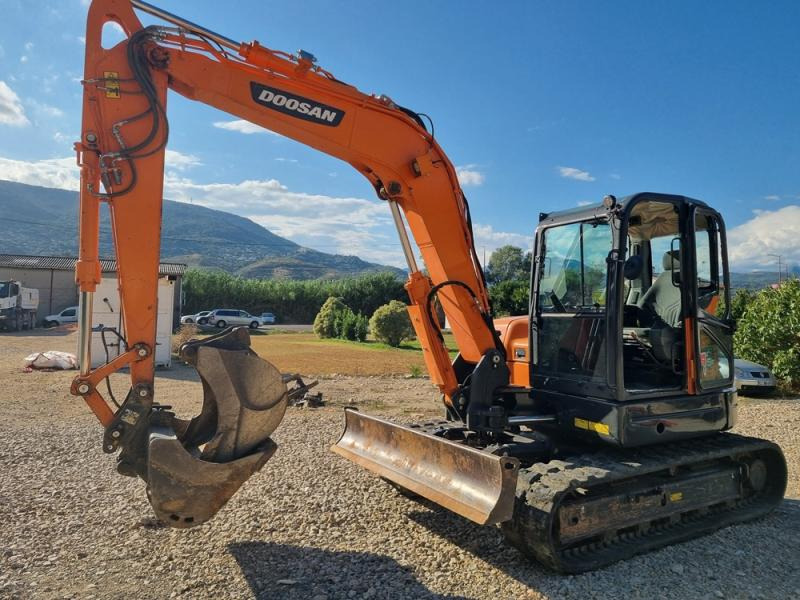 Doosan DX85 - Mini pelle: photos 3 Doosan DX85 - Mini pelle: photos 3