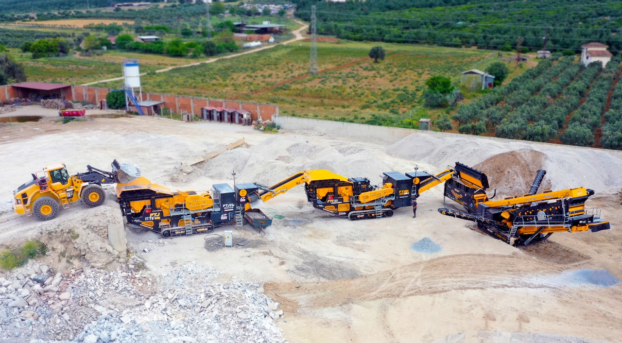 FABO Mobile crusher - Concasseur mobile: photos 1 FABO Mobile crusher - Concasseur mobile: photos 1