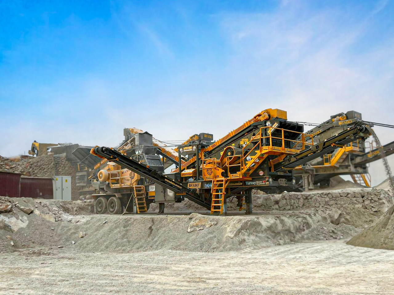FABO Mobile crusher - Concasseur mobile: photos 1 FABO Mobile crusher - Concasseur mobile: photos 1