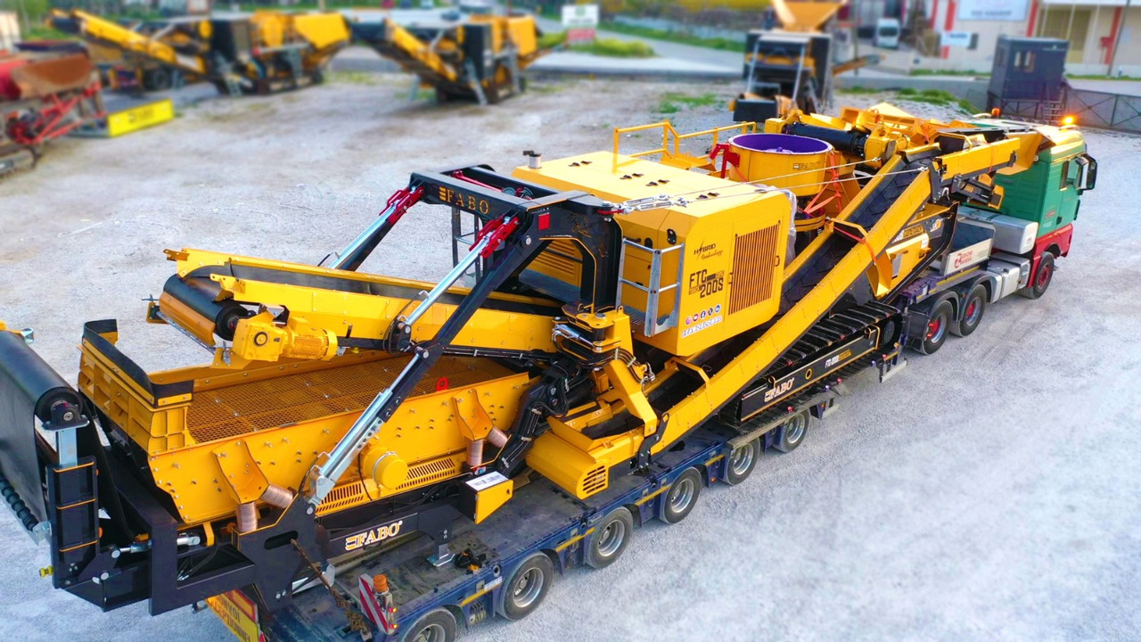 FABO crawler crusher - Concasseur: photos 4 FABO crawler crusher - Concasseur: photos 4