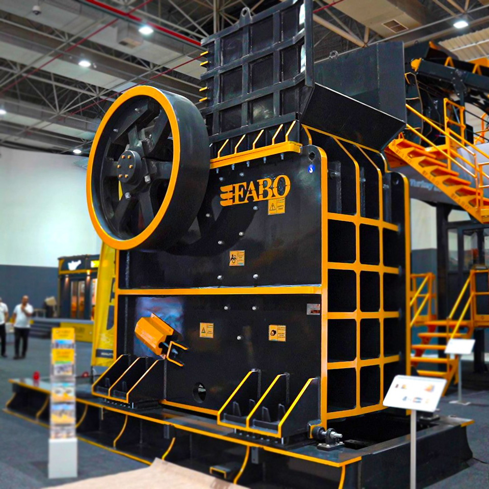 FABO jaw crusher - Concasseur à mâchoires: photos 1 FABO jaw crusher - Concasseur à mâchoires: photos 1