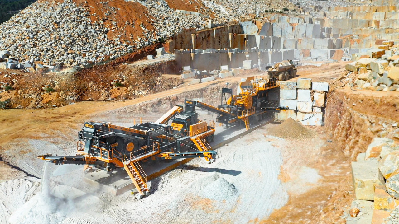 FABO mobile jaw crusher - Concasseur à mâchoires: photos 3 FABO mobile jaw crusher - Concasseur à mâchoires: photos 3