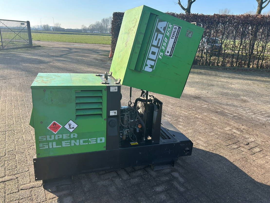 Mad Te huur Mosa TS 350 YSX aggregaat 12 KVA 230/280 v - Groupe électrogène: photos 3 Mad Te huur Mosa TS 350 YSX aggregaat 12 KVA 230/280 v - Groupe électrogène: photos 3
