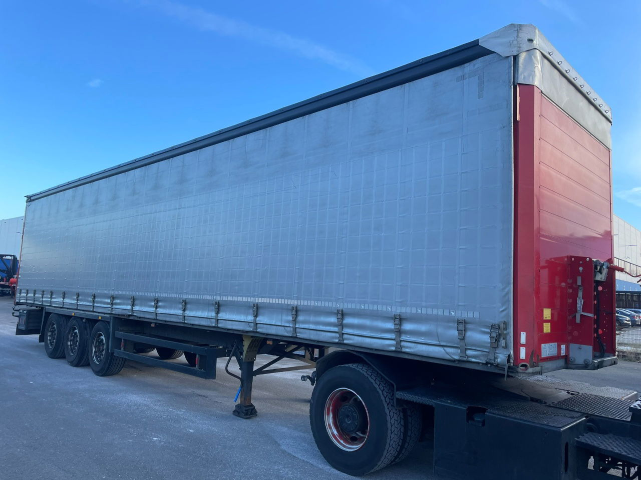 Schmitz Cargobull SCB-S3T EN 12642-XL Allu borden - disc brakes 2 x toolbox / tu - Semi-remorque rideaux coulissants: photos 1 Schmitz Cargobull SCB-S3T EN 12642-XL Allu borden - disc brakes 2 x toolbox / tu - Semi-remorque rideaux coulissants: photos 1