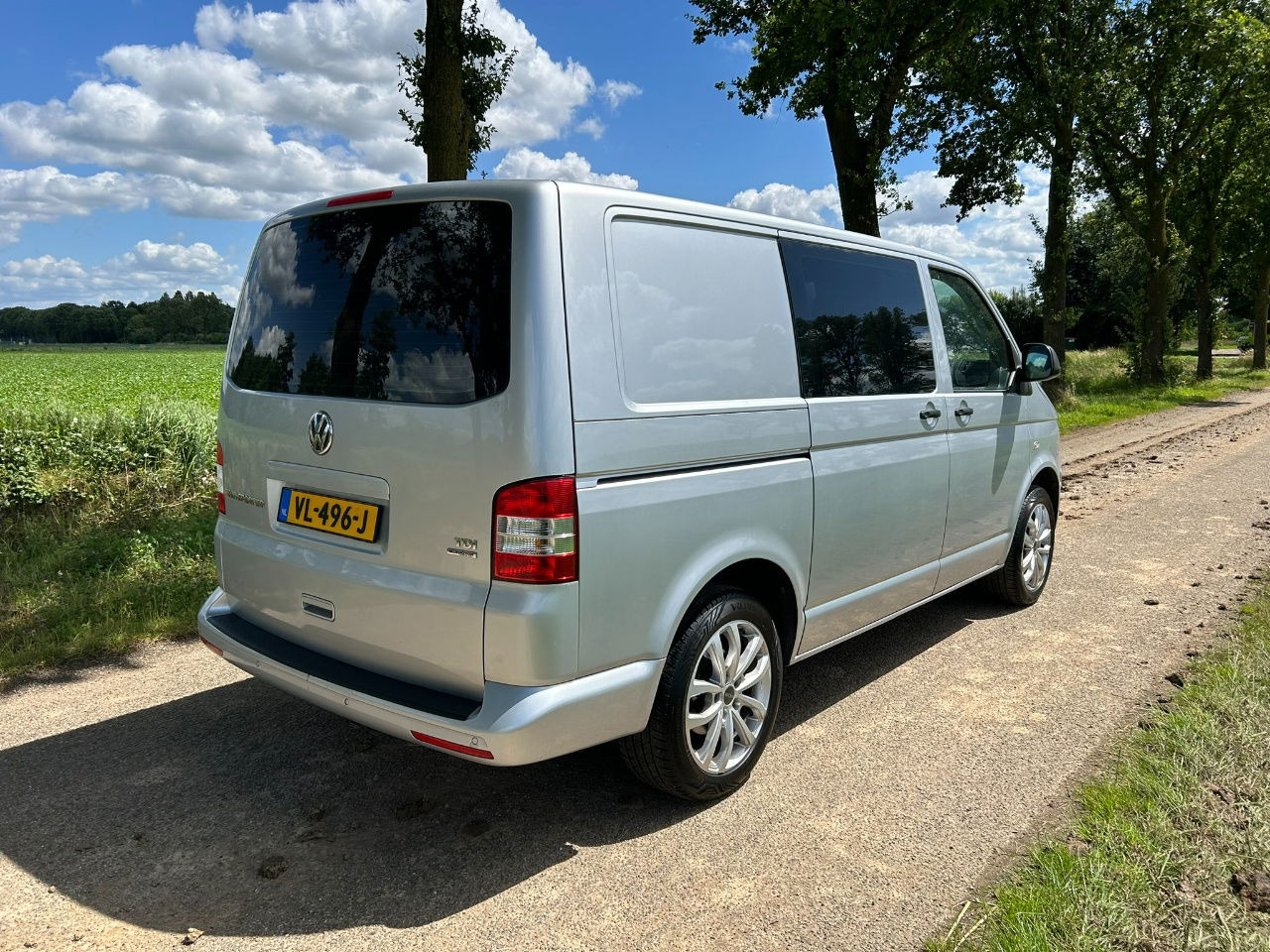 Volkswagen Transporter 2.0 TDI Bleumotion Technology L1 H1 114 PK apk 14-12-2024 Airco NL - Fourgonnette: photos 4 Volkswagen Transporter 2.0 TDI Bleumotion Technology L1 H1 114 PK apk 14-12-2024 Airco NL - Fourgonnette: photos 4