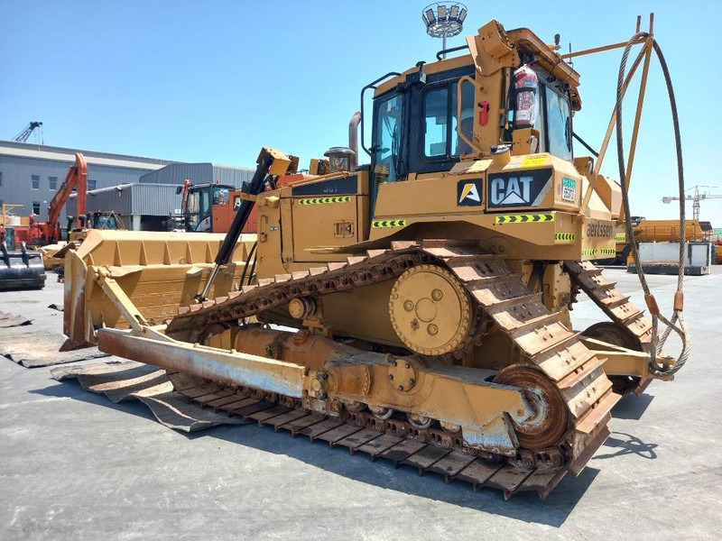 Cat D6T LGP (Abu Dhabi) - Bulldozer: photos 3 Cat D6T LGP (Abu Dhabi) - Bulldozer: photos 3
